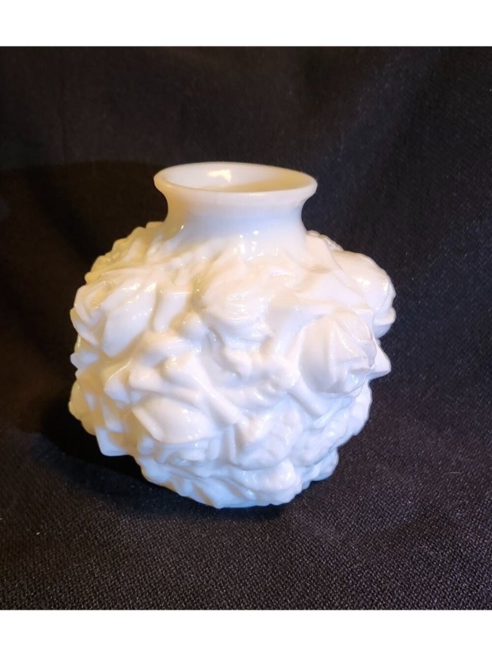 Vintage Imperial Milk Glass La Bella Rose Bowl Bas Relief Floral Design